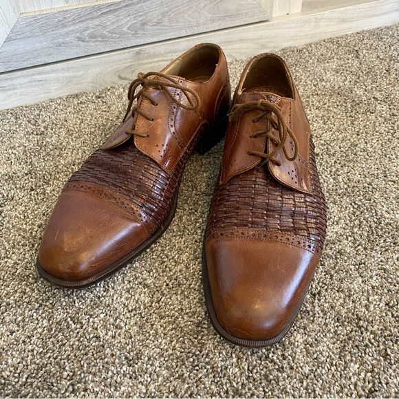 Johnston & Murphy Brown Leather Oxford Shoes - Picture 3 of 15